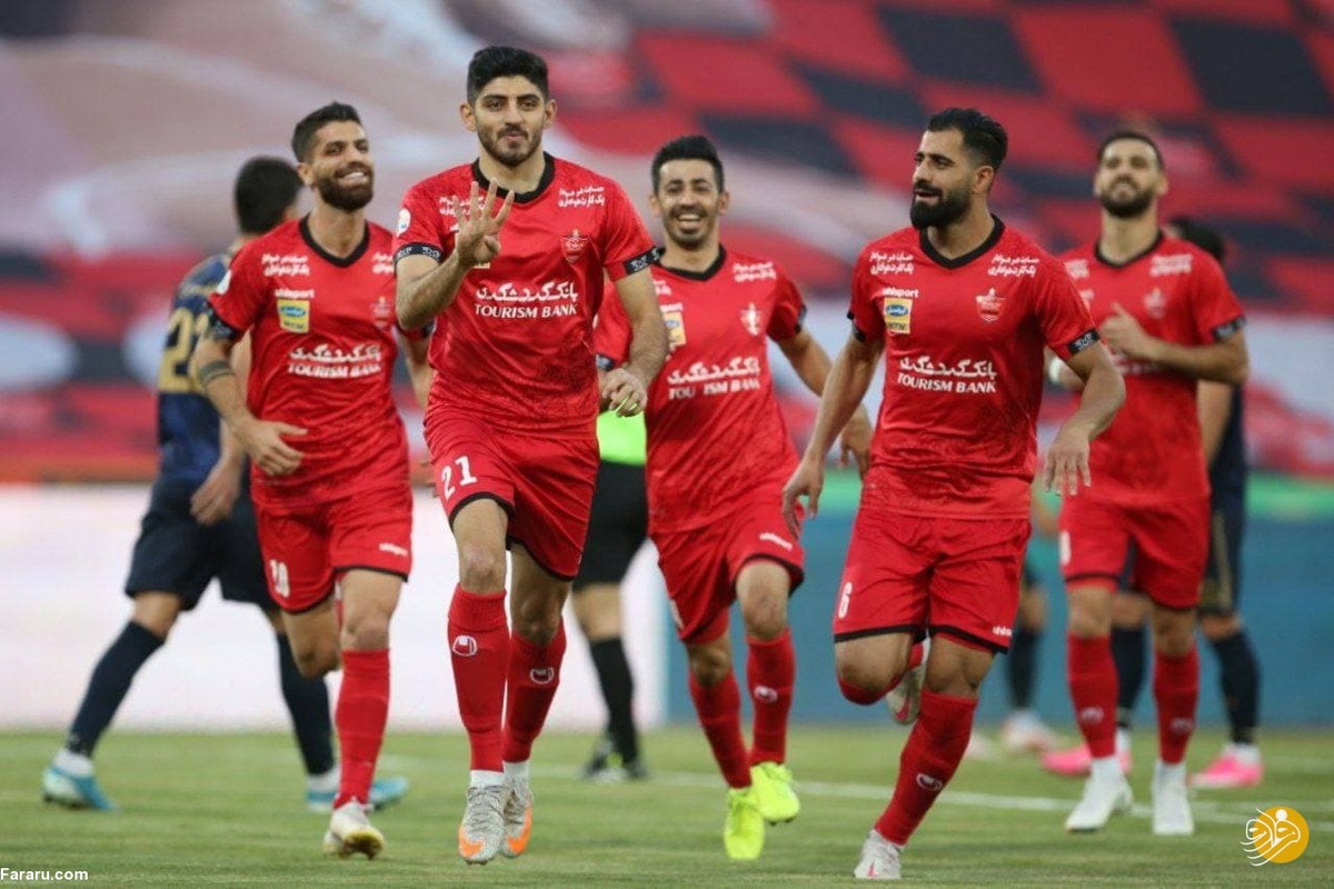 پرسپولیس با برتری مقابل گل گهر به صدر جدول رسید