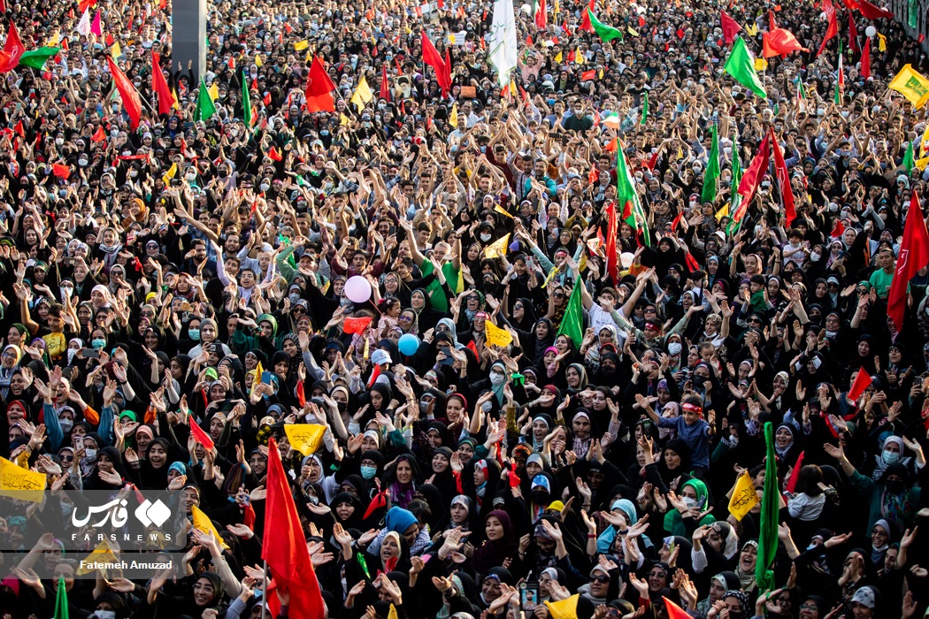 جشن عید بیعت در میدان امام حسین (ع) تهران