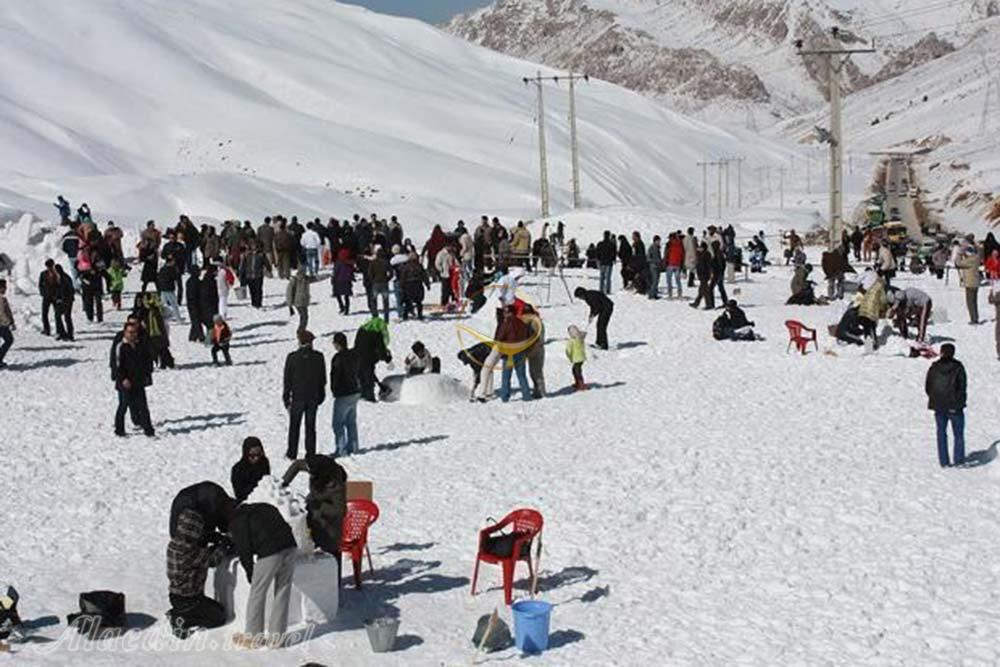 برگزاری جشنواره برفی دنا